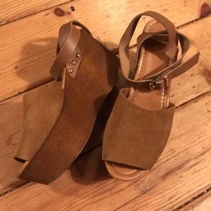 Seychelles Forward Wedge Brown